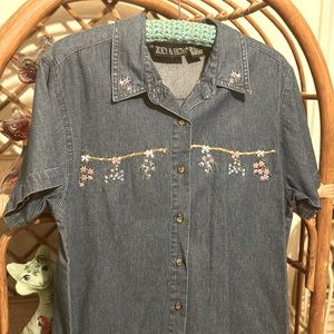 Vintage Medium Zoey and Beth Floral Denim Shirt